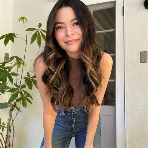 miranda cosgrove height|Miranda Cosgrove Height, Age, Wiki, Biography, Family, Facts